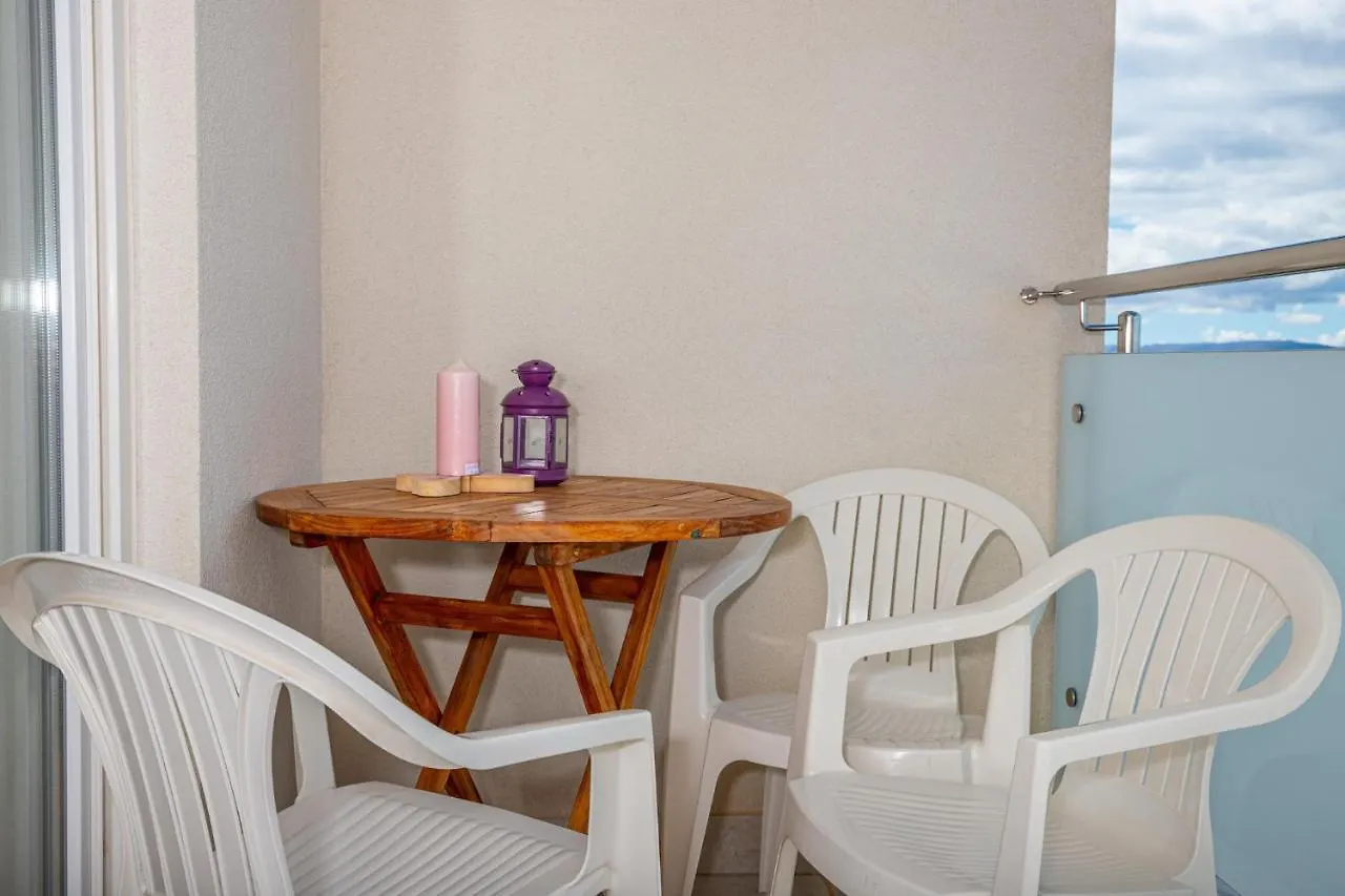 Apartments In Crikvenica 41205 Croatia